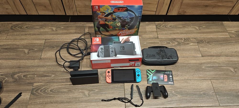 Nintendo Switch nowe joy cony, etui i gra Ring Fit Adventure