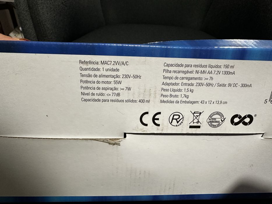 Mini-aspirador sem fios