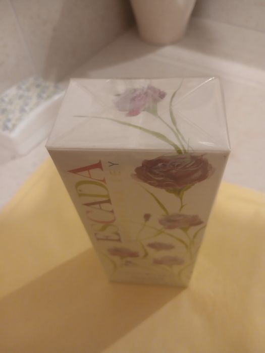 Escada Loving Bouquet Margaretha Ley