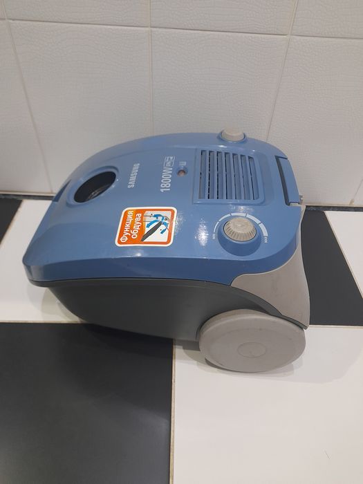 Пилосос SAMSUNG 1800W