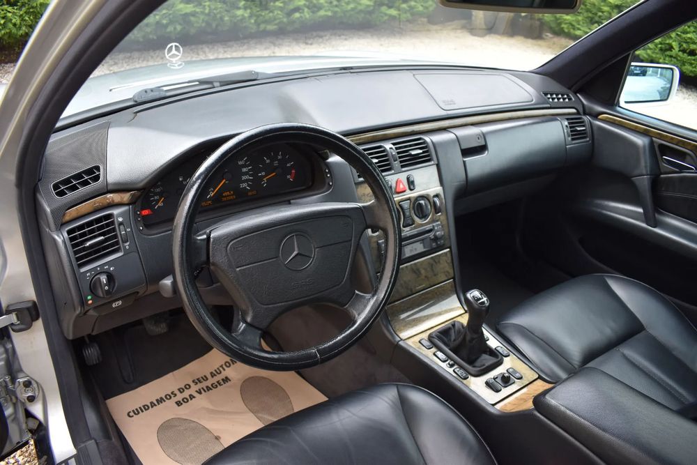 Mercedes-Benz E 290 TD Avantgarde foto 5