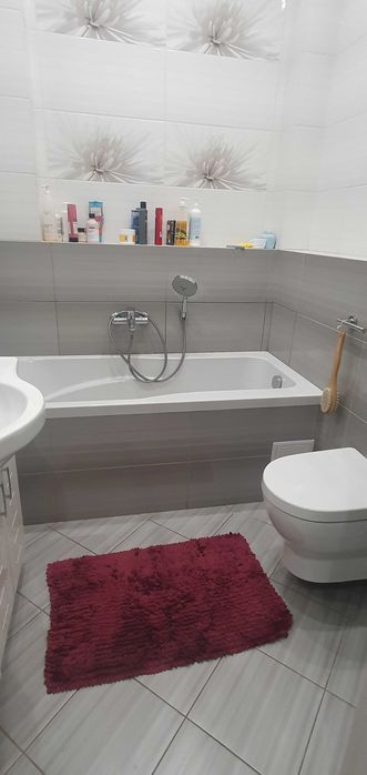 Центр Продам трехкомнатную квартиру    в новом кирпичном доме ЛД