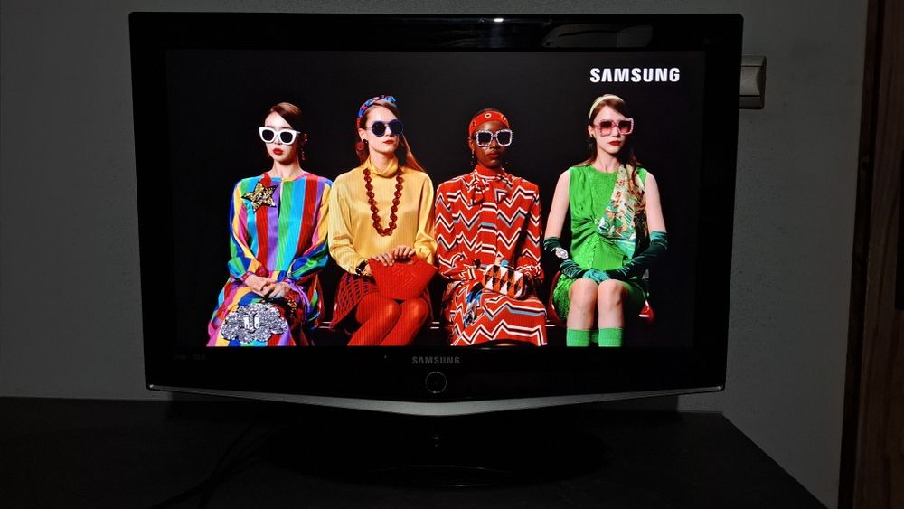 TV / Telewizor Samsung 32" cale czarny ładny obraz SPRAWNY
