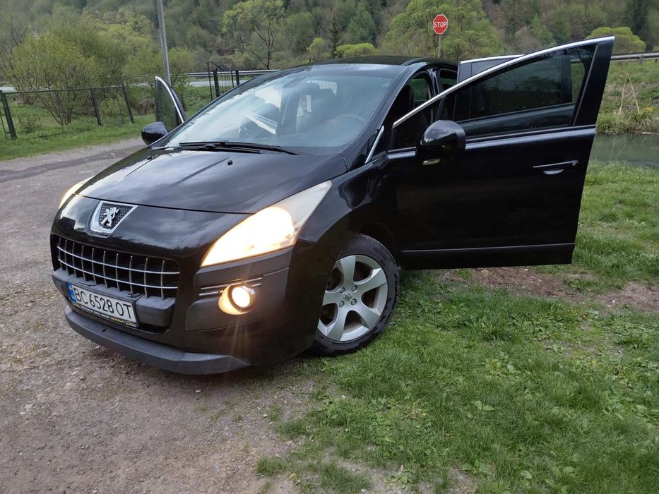 Продається автомобіль в хорошій комплектації 2.0 дизель