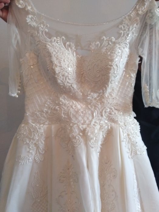 Продам свадебное платье