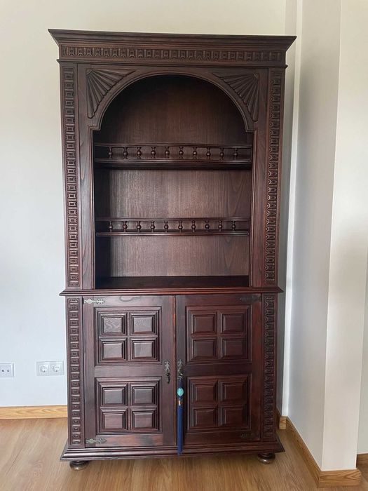 Móvel antigo de sala de madeira maciça