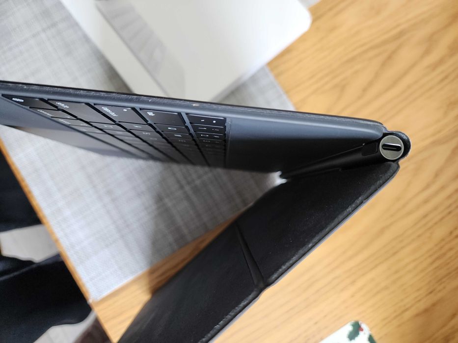 iPad Pro 12.9" Magic Keyboard US Compatible with 3rd, 4th Gen A1998