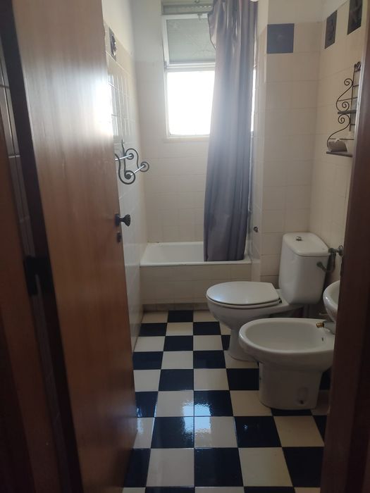 Quarto individual sem caução Olivais Sul