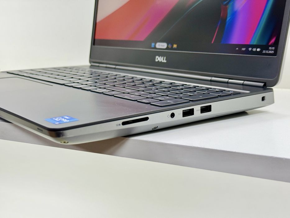 Професійний Dell Precision 7560 | Core i5-11500H | 16Gb RAM 256Gb SSD