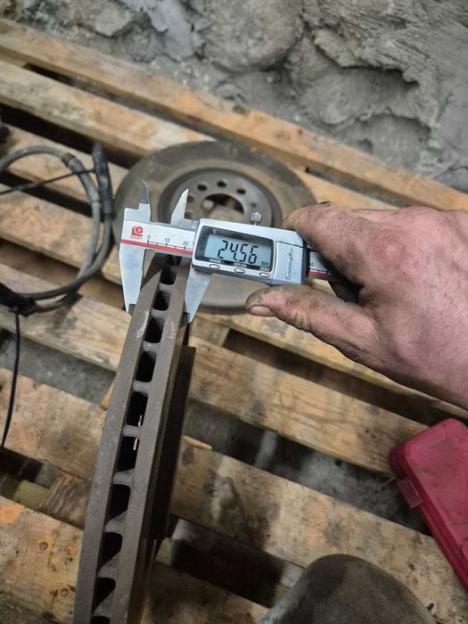 Jarzmo jarzma 451 zaciski tarcze 312mm komplet audi s3 8l