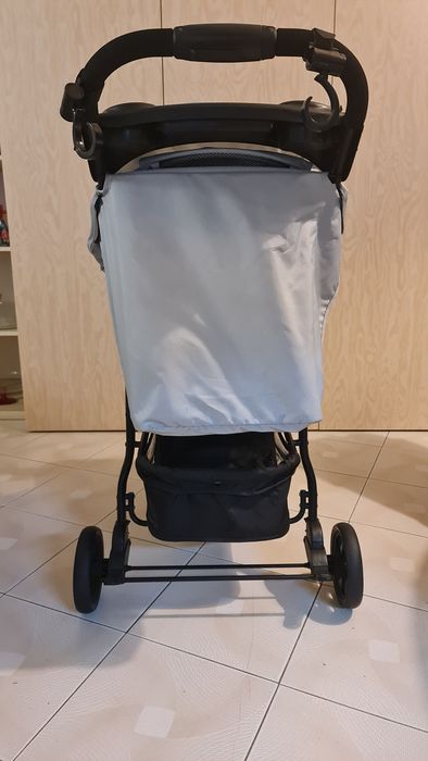 Carrinho de bebé em perfeito estado