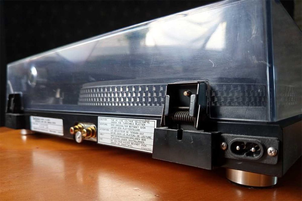 Technics SL2000 gramofon Direct Drive AT91