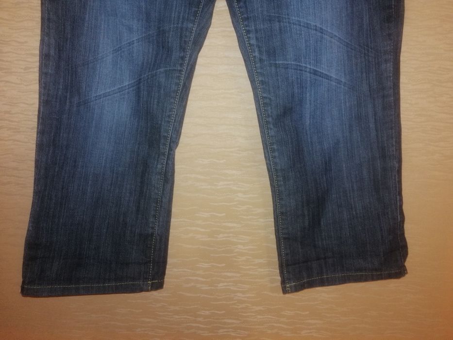 Jeansowe spodnie 3/4