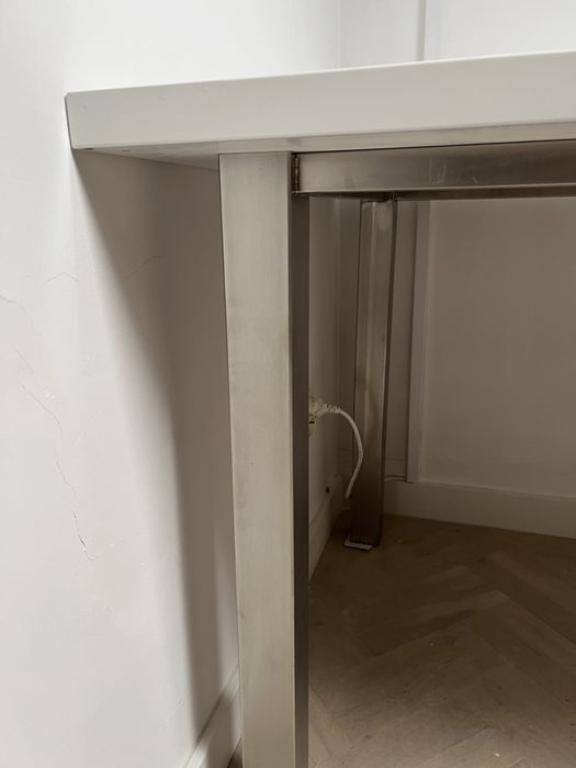 biurko stal nierdzewna biale