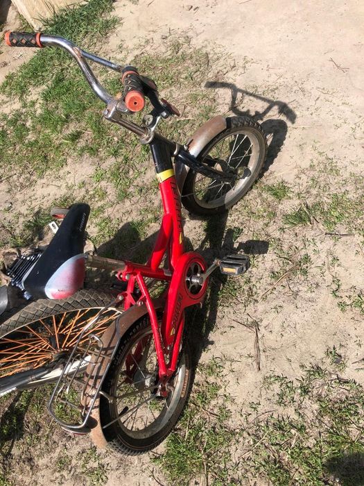 Дитячий велосипед PROFI з боковими колесами