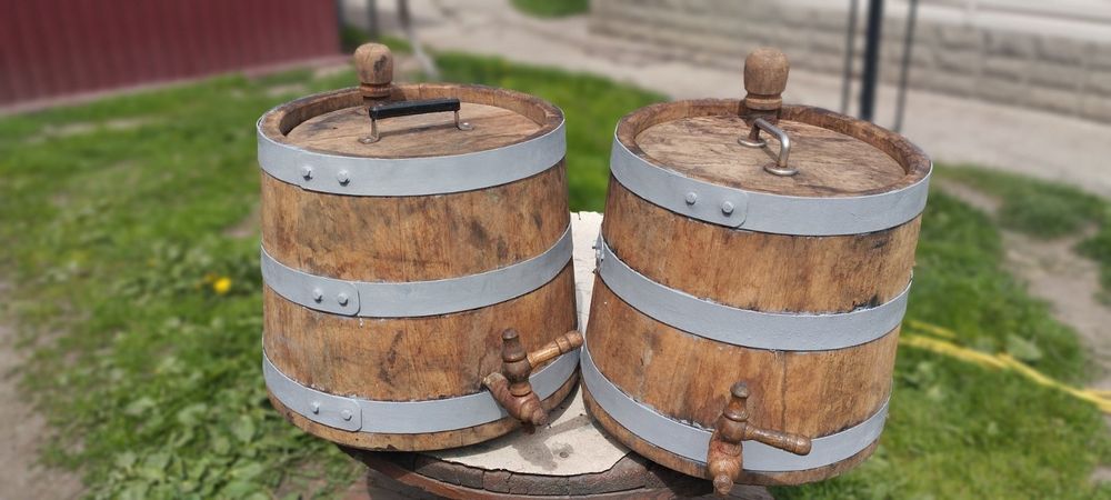 Дубові бочки Б/У