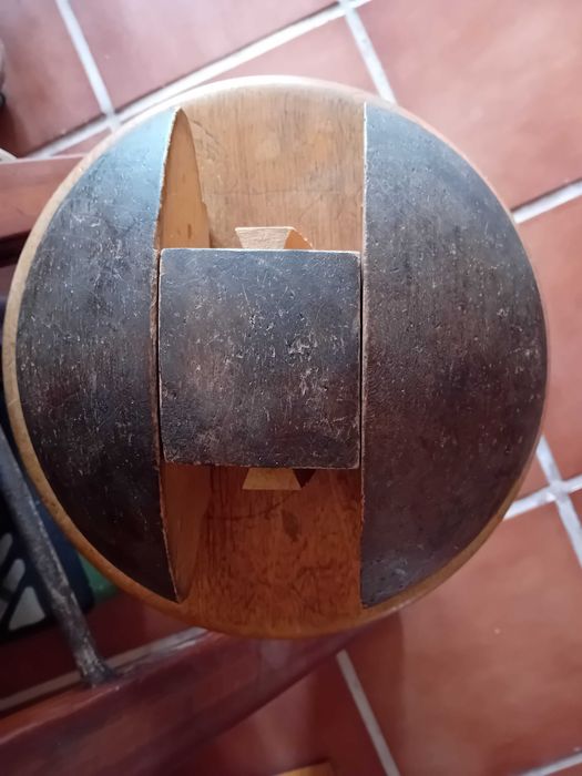 Formas / moldes de chapeus antigos em madeira