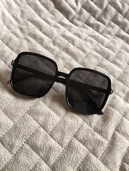 Okulary przeciwsłoneczne, czarne, UV