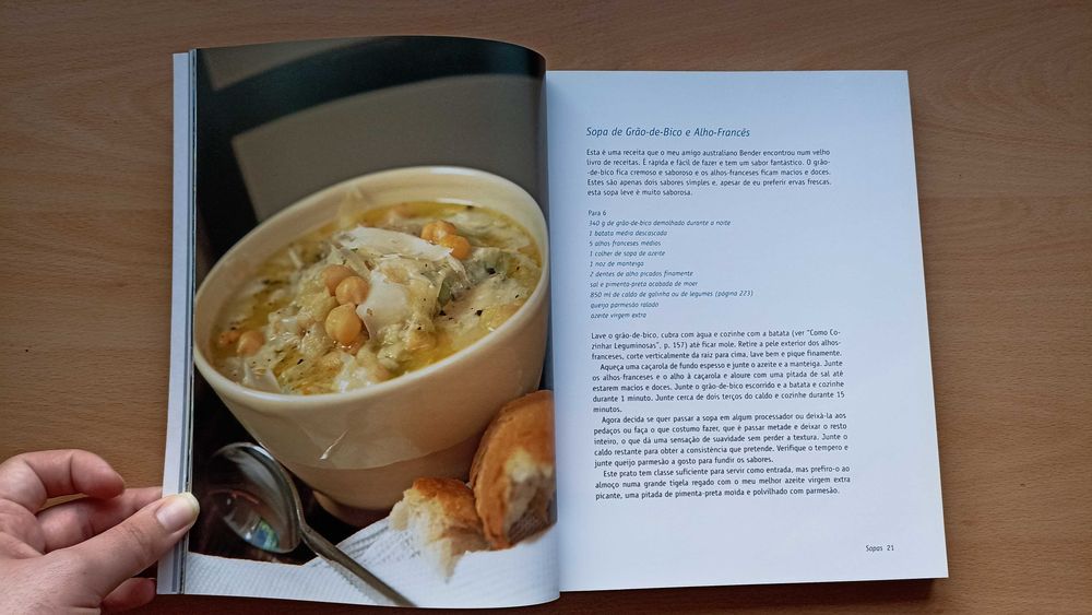 Livro "Na Cozinha com Jamie Oliver"