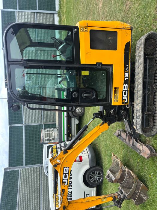 Minikoparka JCB 8018 z 2016r.waga 1822 kg,JCB 19C-1.JCB48Z-1.