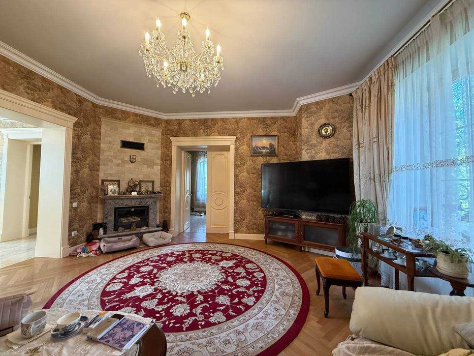 Продам хозяйский дом у моря в Совиньоне — 296 м², закрытый поселок!