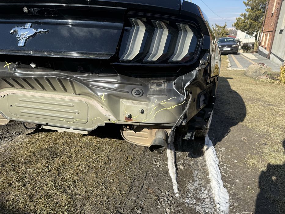 Ford Mustang 3.7 V6 2016r