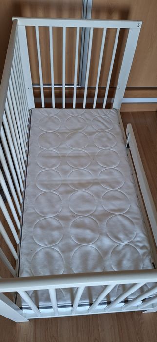Cama para bebé IKEA