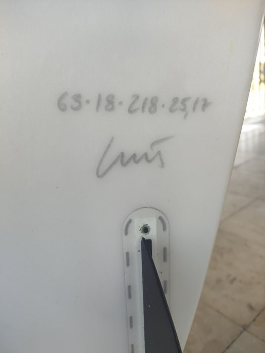 Prancha de Surf epóxi LACRAU 6'3" 25,17L + Quilhas Future Fins SHARP EYE LARGE THRUSTER