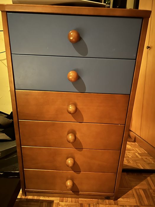 Cama com gavetão cama embaixo e cómoda