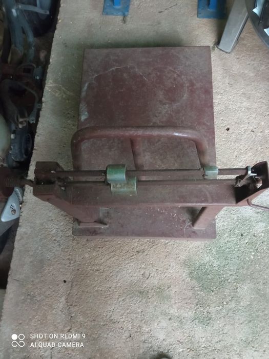 Balança antiga em ferro
