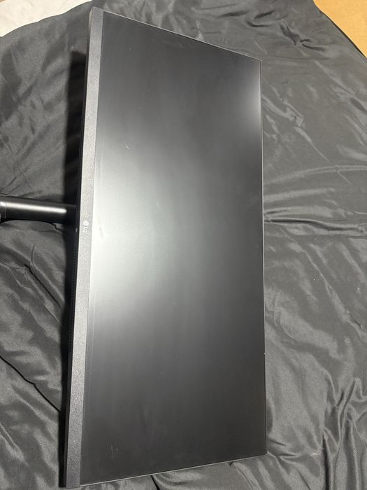 Monitor LG  (21:9) 2560x1080px