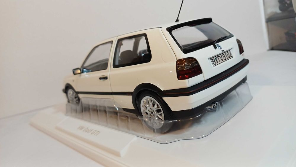 1/18 VW Golf 3 GTI - Norev