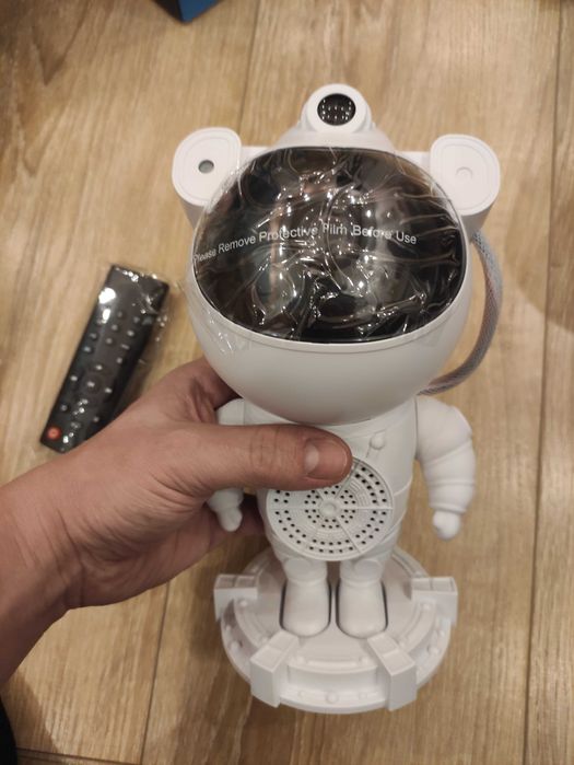 zabawka projektor gwiazd i zorzy polarnej