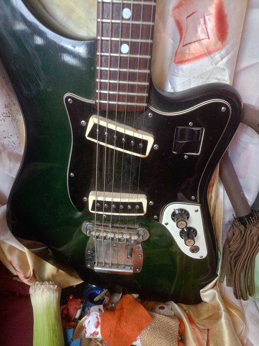 Stara gitara elektryczna aria  1532 t jaguar Japan