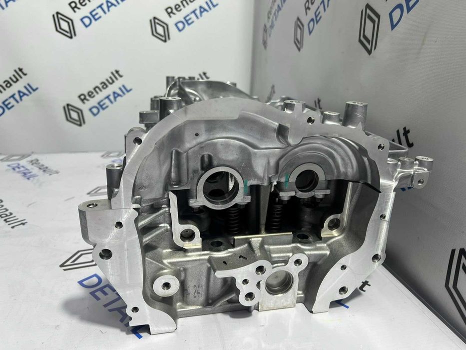 Головка блока двигуна в зборі ГБЦ Renault Master 3 2.3 m9t 110415059R