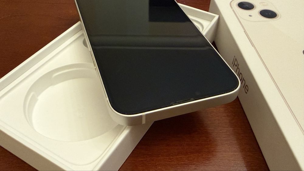 iPhone 13 128 GB biały wygląd 9,5/10