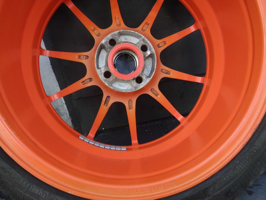 Pomarańczowe alufelgi OZ 17 cali 4x100 Opel, Toyota, Kia, Honda, opony