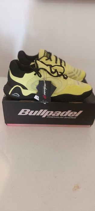 Ténis Bullpadel VERTEX VIBRAM 241