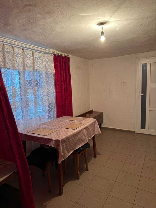 Половина будинку та земельна ділянка 16 сот., с. Батятичі