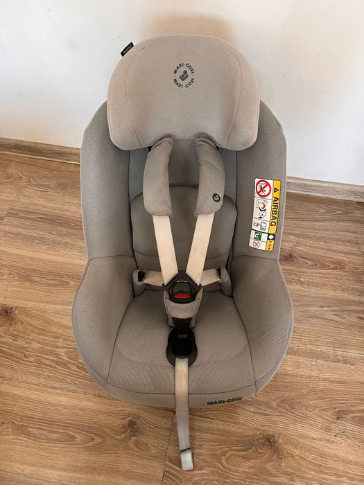 Fotel z bazą Maxi Cosi Pearl Pro 2 iSize