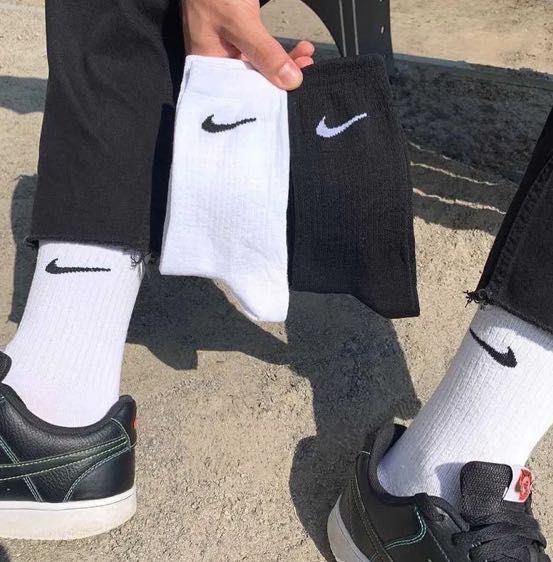 Wysokie Skarpetki NIKE
