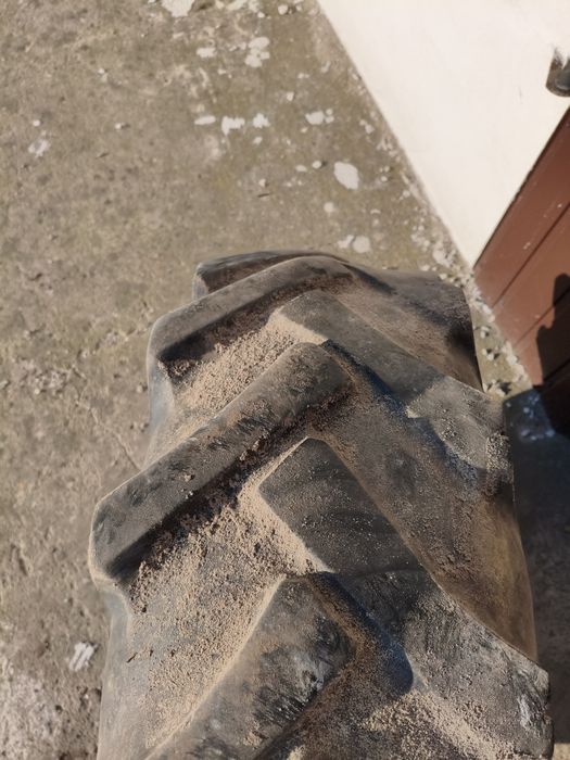 Petlas TA-60 12.40-24 120 A6 8 PR 2 sztuki