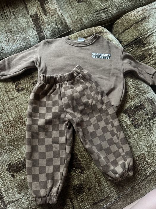 Дитячий костюм zara