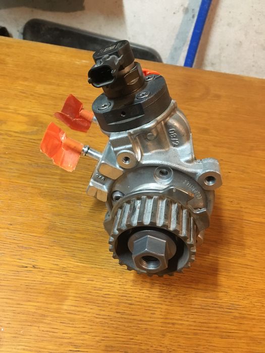 Pompa dizel do peugeot citroen 1.5 blue hdi bosch