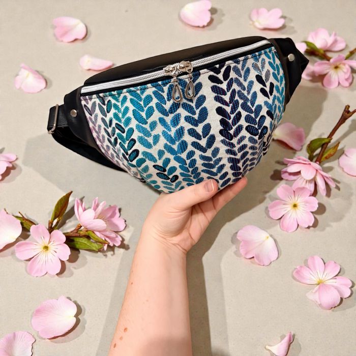 Nerka L – czarna eko skóra i chusta Woven Wings