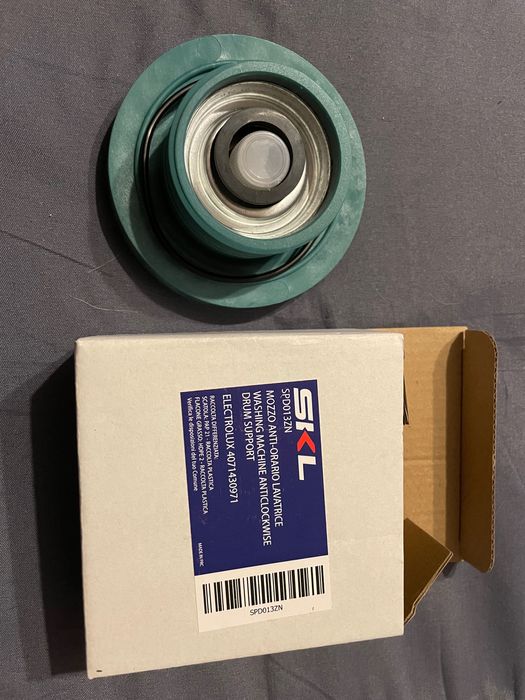 Prawe i lewe łożysko do pralki Electrolux