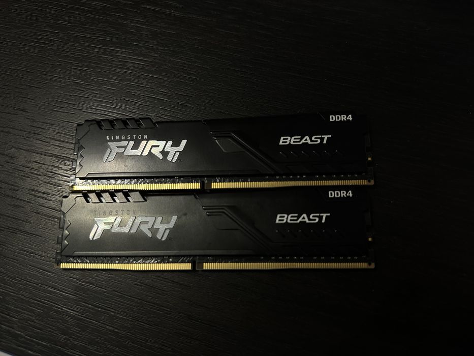 Продам оперативну памʼять