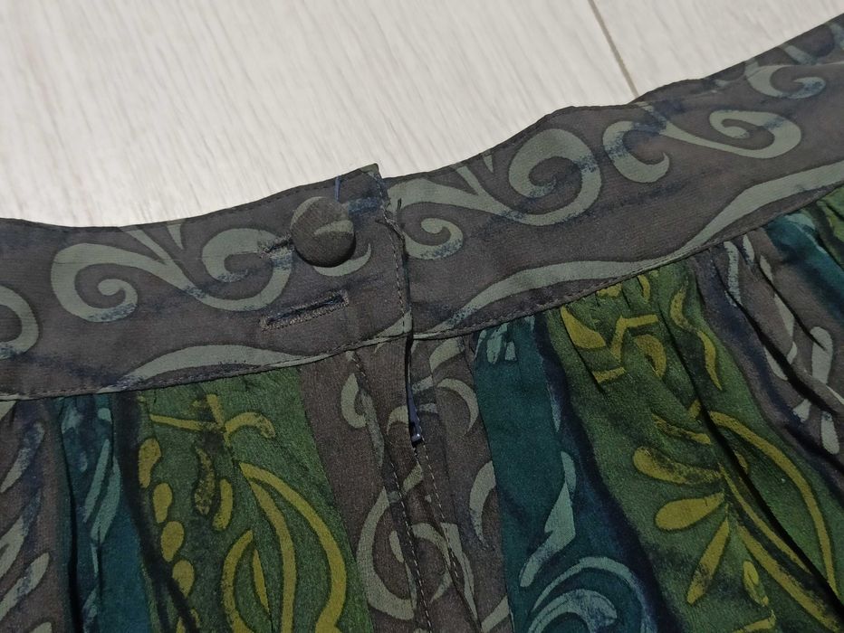 Юбка шелковая Laura Ashley