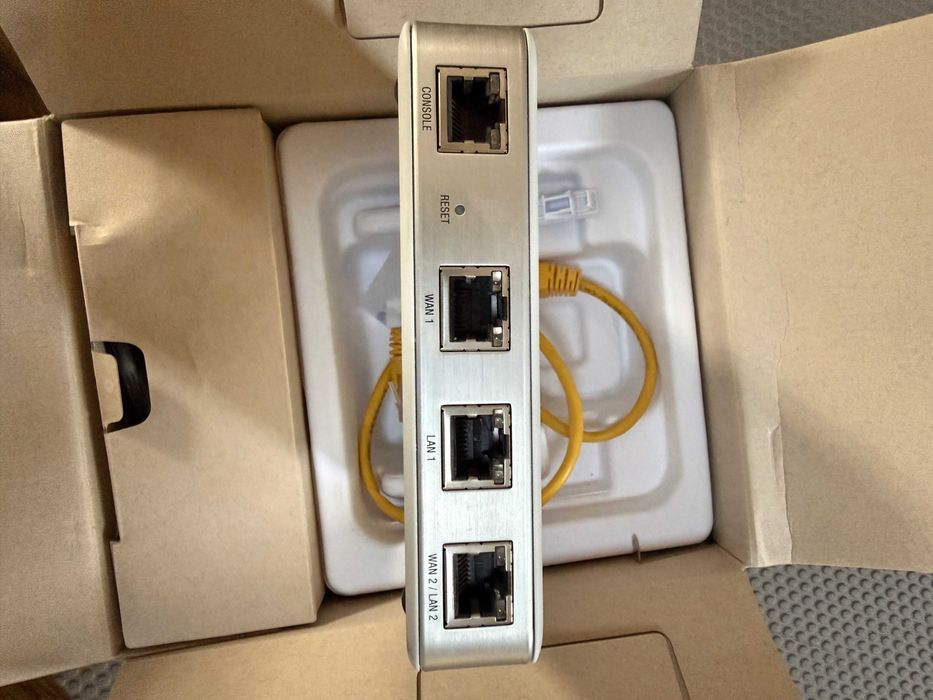Ubiquity UniFi Security Gateway