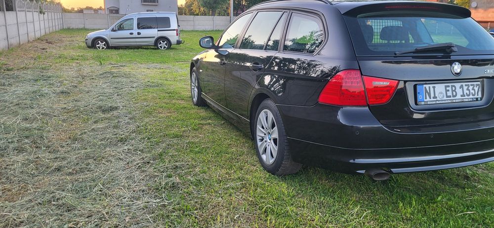 Bmw 2.0 D318kombi 2011r 105kw